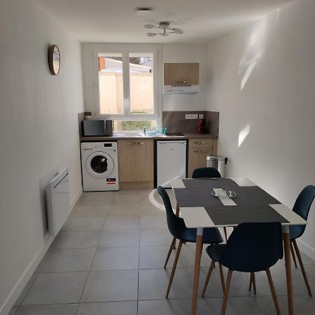 Appartement Cosy Avec Place De Parking Privee Le Mans Luaran gambar