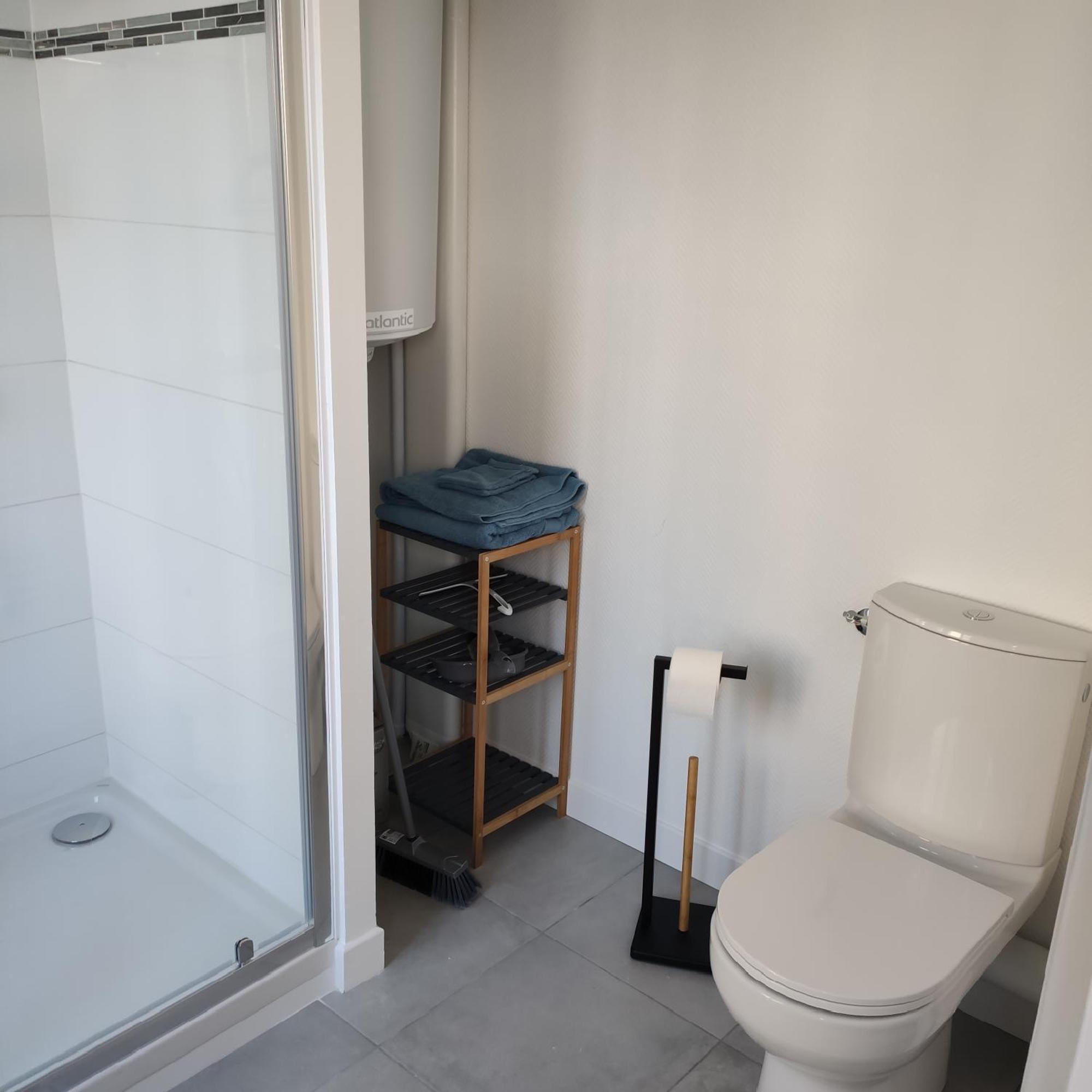 Appartement Cosy Avec Place De Parking Privee Le Mans Luaran gambar