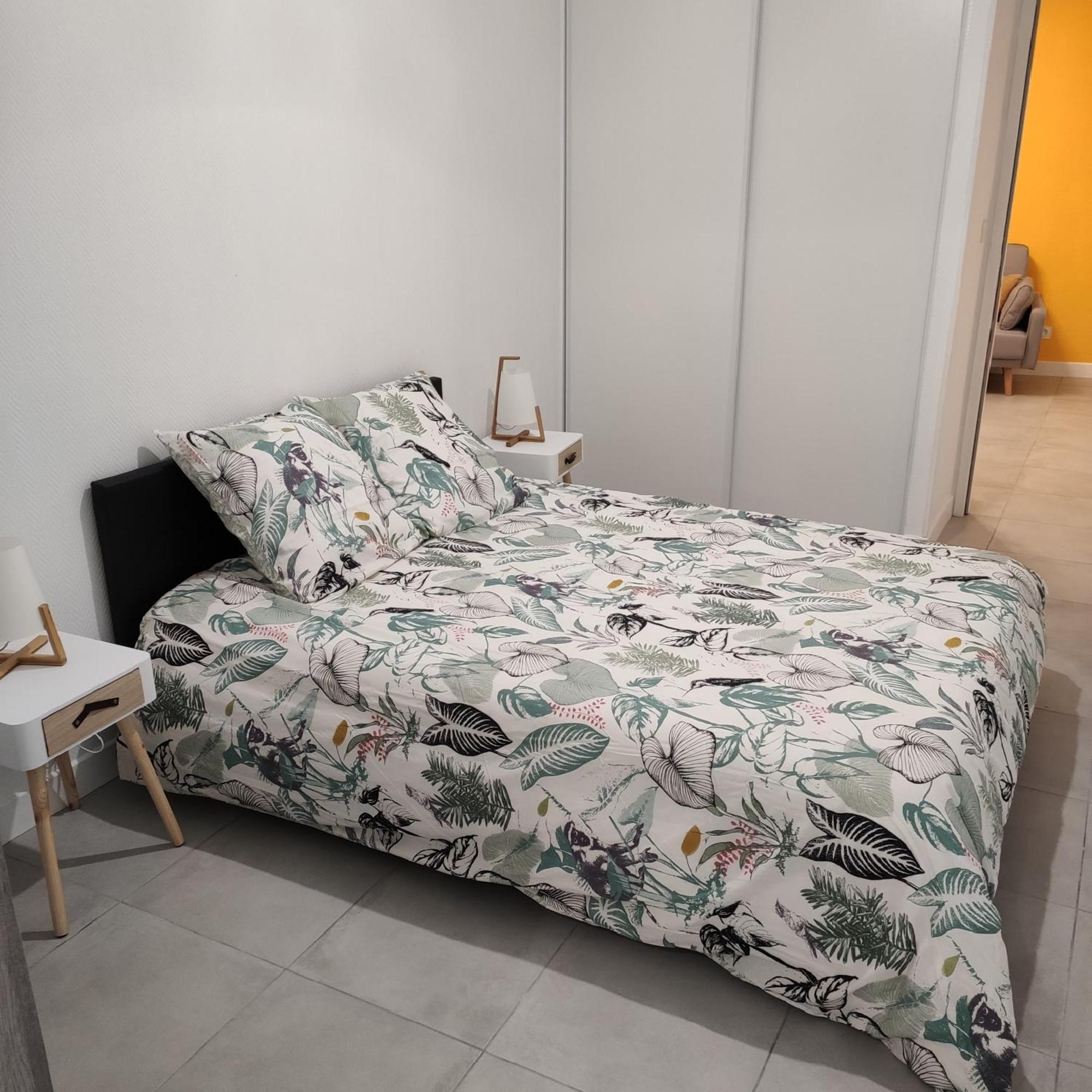 Appartement Cosy Avec Place De Parking Privee Le Mans Luaran gambar